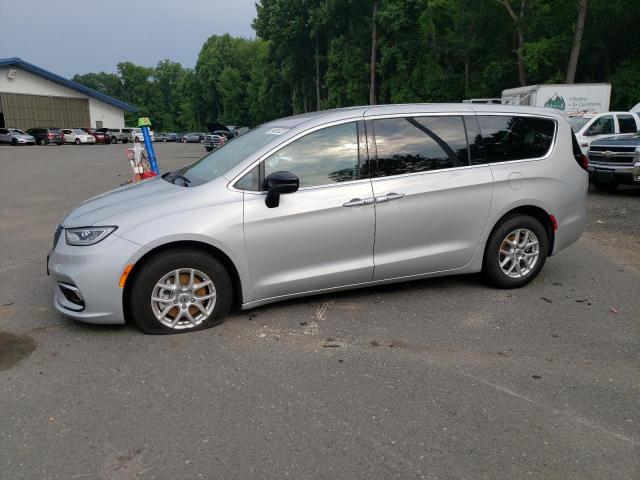 Chrysler Pacifica (2024)
