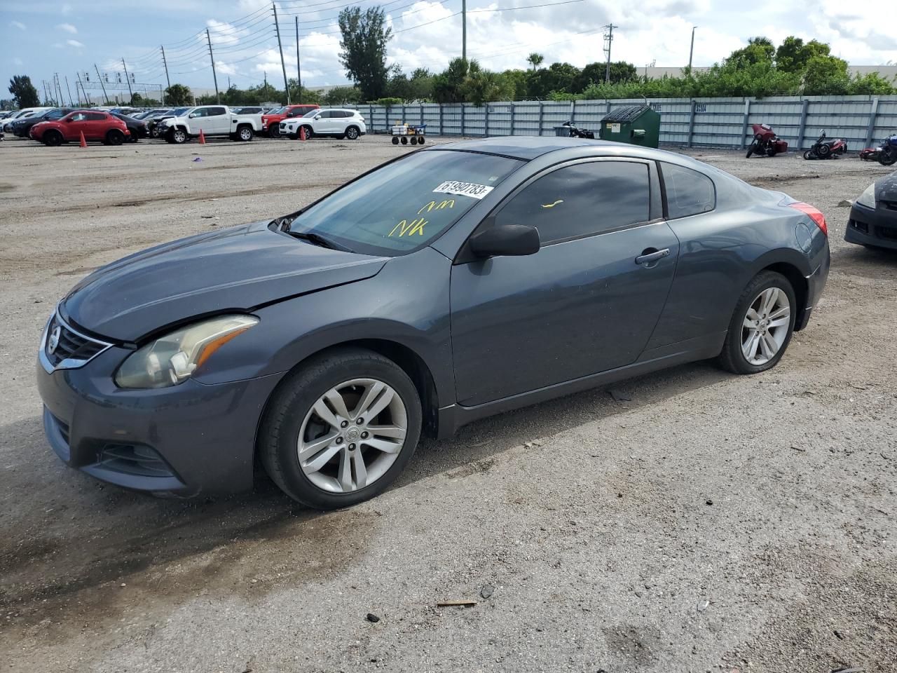 Nissan Altima s (2013)