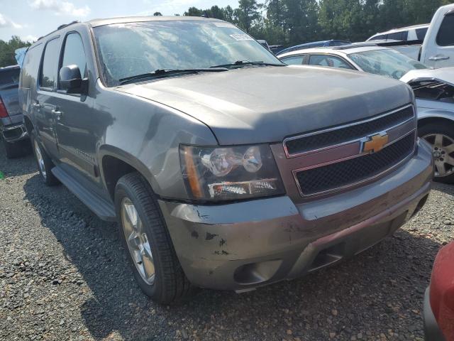 Chevrolet Suburban (2012)
