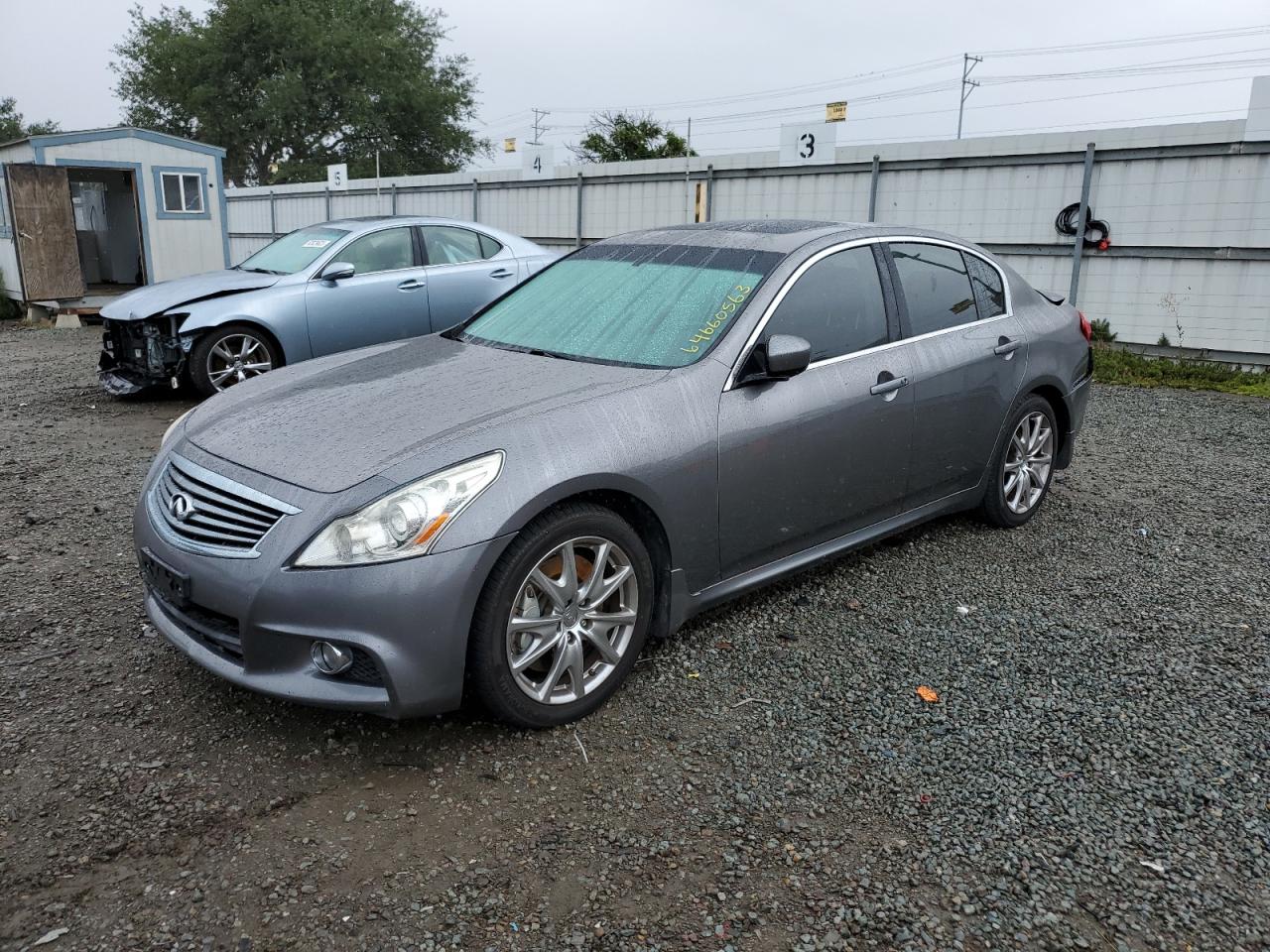 Infiniti G (2013)