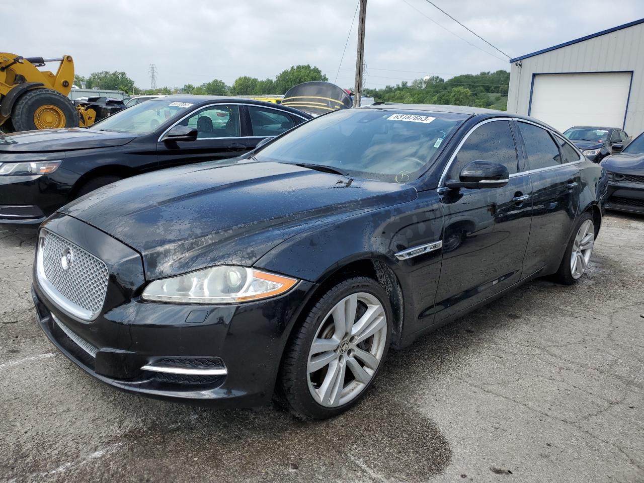 Jaguar Xj (2011)