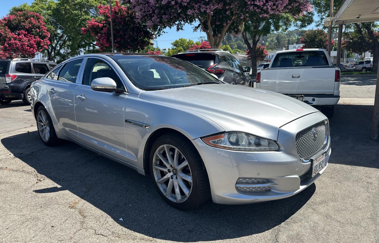 Jaguar Xj (2012)