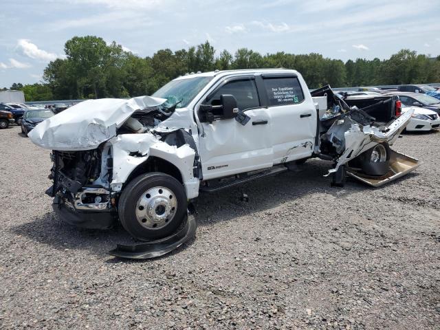 Ford F450 (2023)