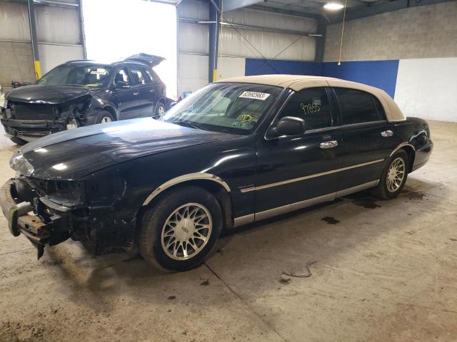 Lincoln Towncar (2001)