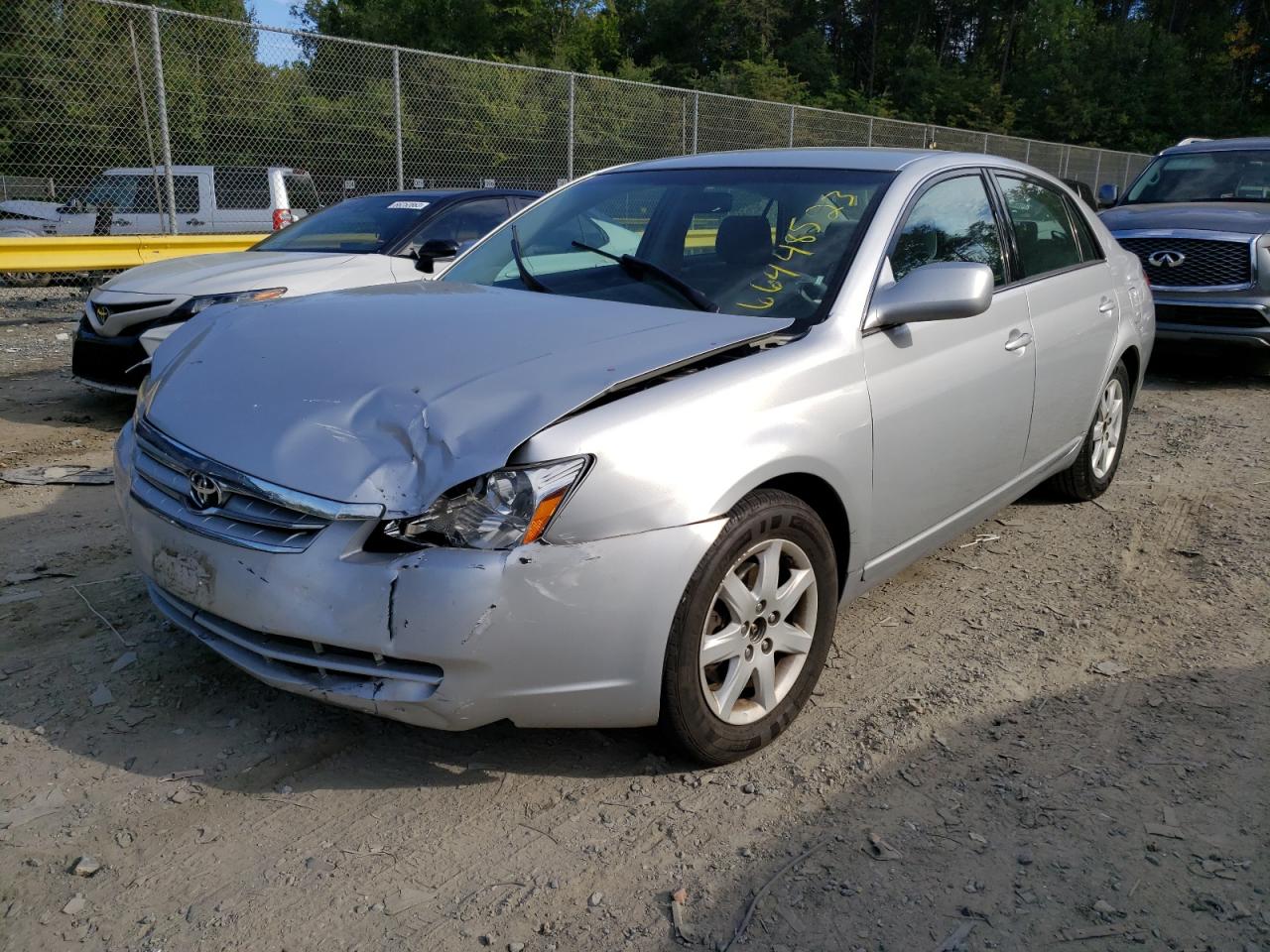 Toyota Avalon xl (2006)