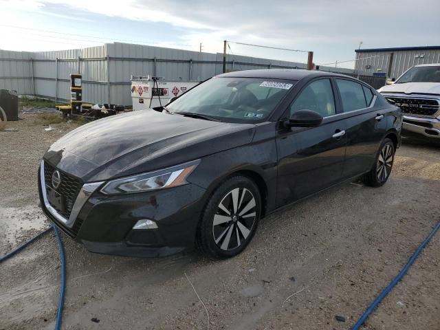 Nissan Altima sv (2021)