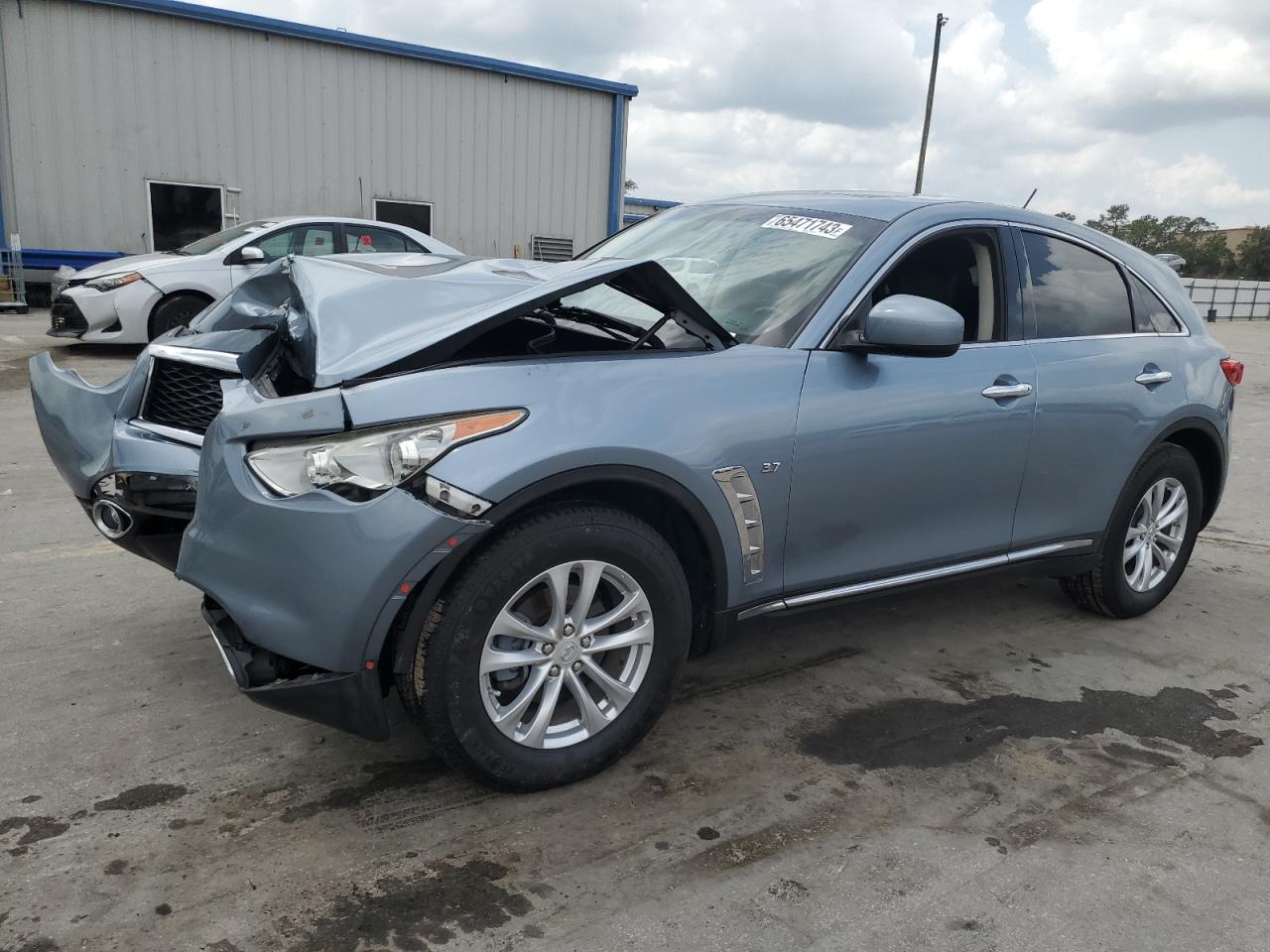 Infiniti Qx70 (2017)
