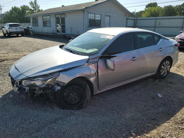 Nissan Altima s (2020)