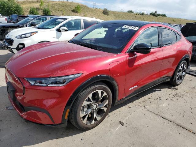 Ford Mustang ma (2021)
