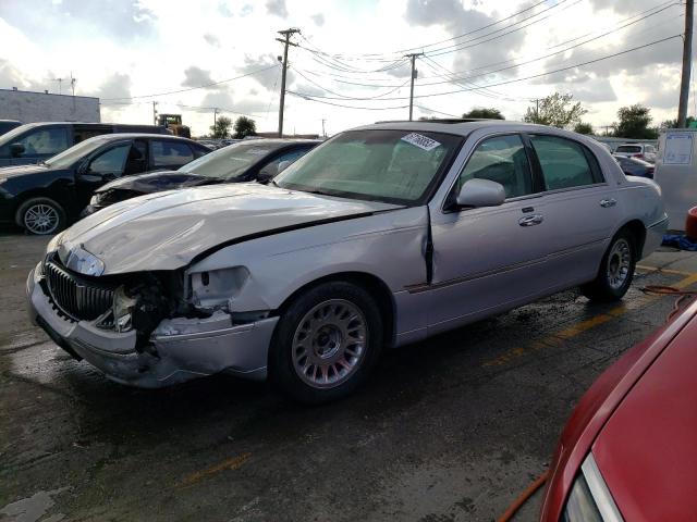 Lincoln Towncar (2002)