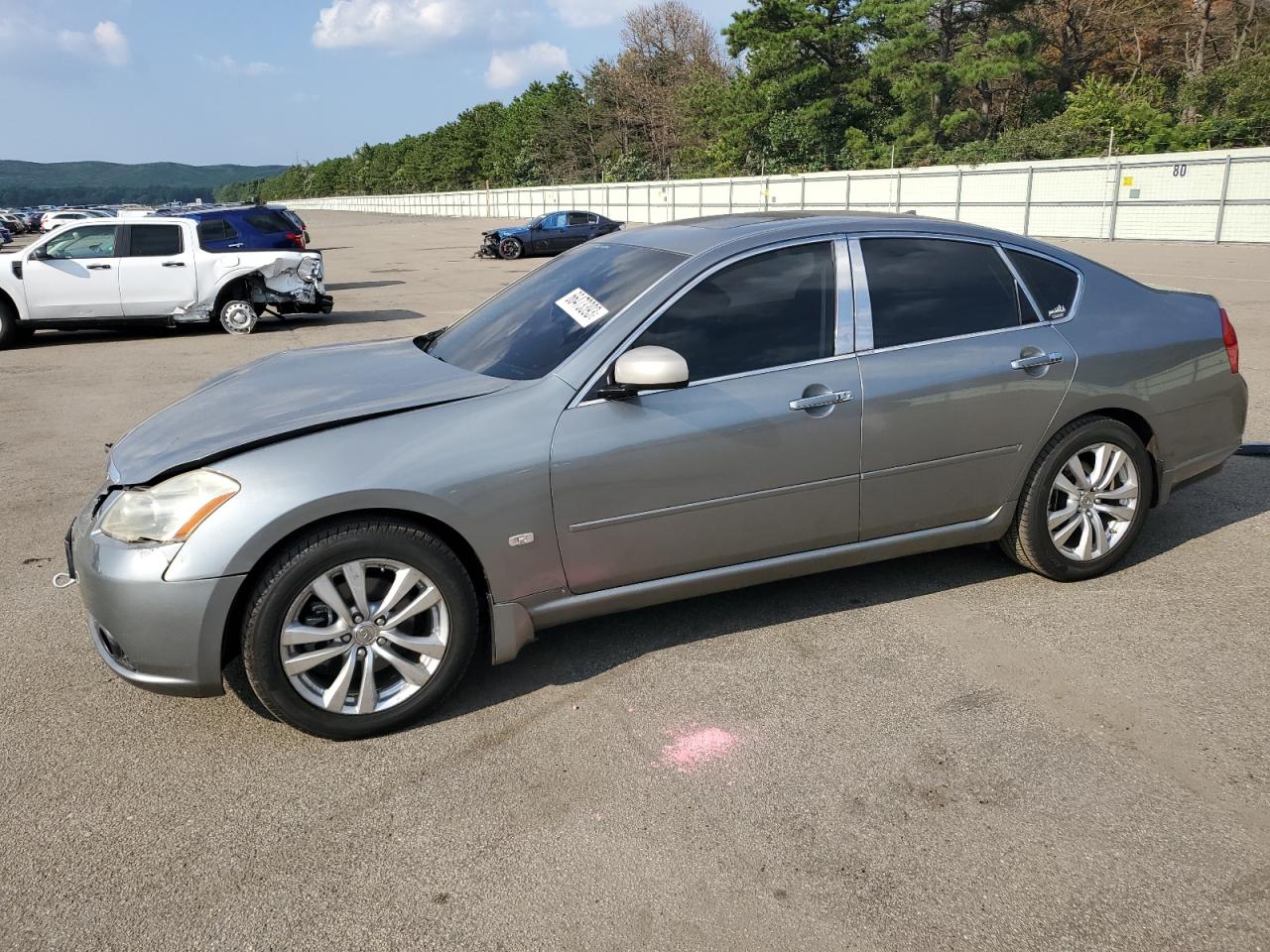 Infiniti M (2006)
