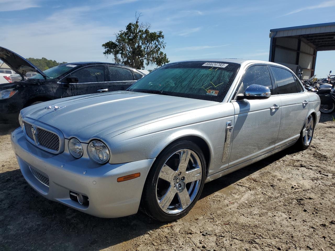 Jaguar Xj (2008)