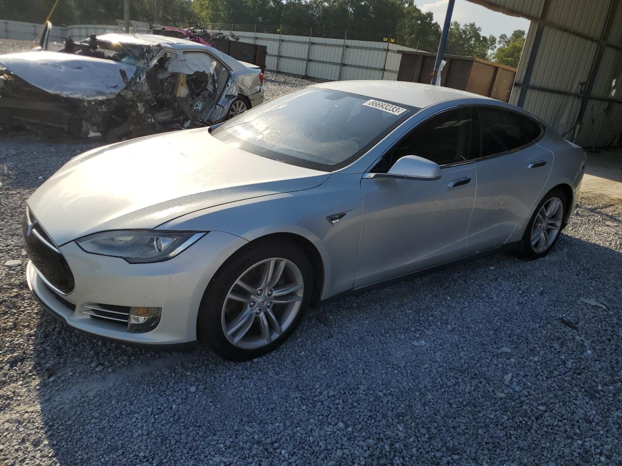 Tesla Model s (2013)