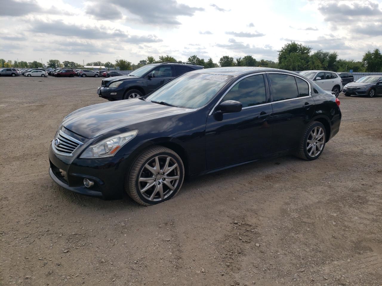 Infiniti G (2013)