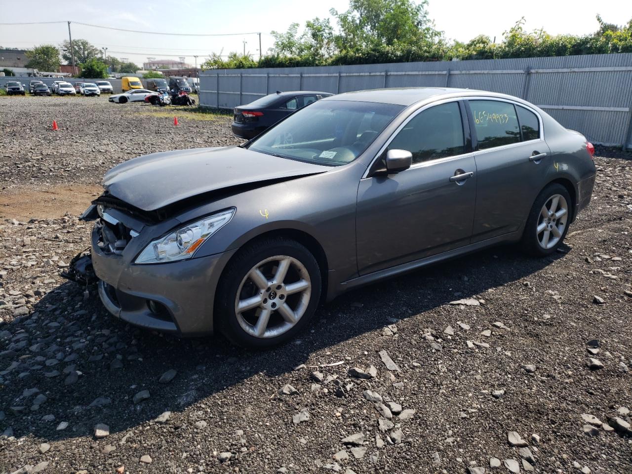 Infiniti G (2012)