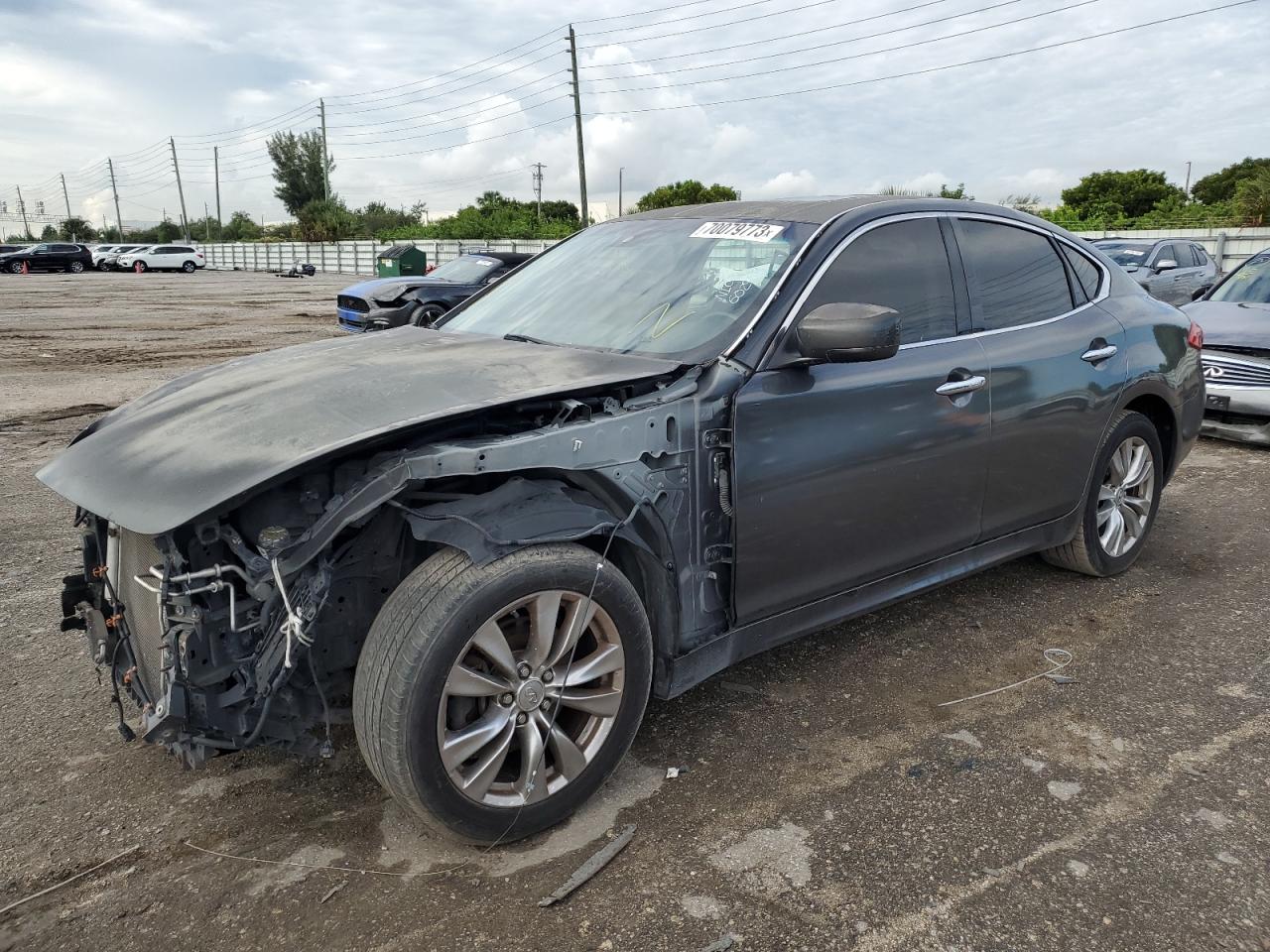 Infiniti M (2013)