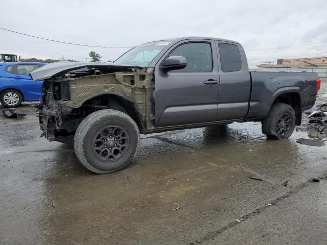 Toyota Tacoma (2016)