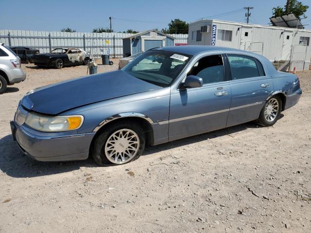 Lincoln Towncar (2000)