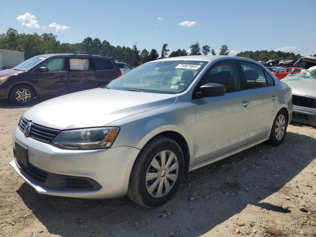 Volkswagen Jetta base (2014)