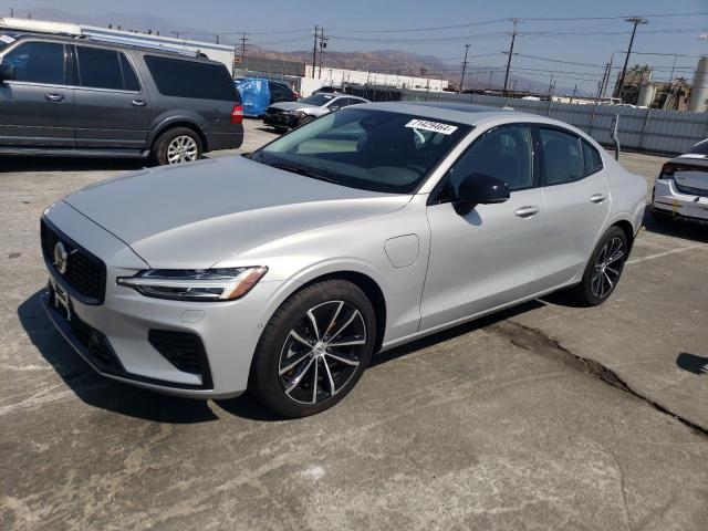 Volvo S60 plus (2024)