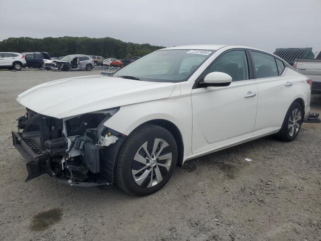 Nissan Altima s (2019)