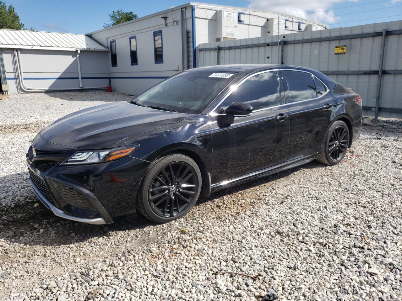Toyota Camry trd (2021)