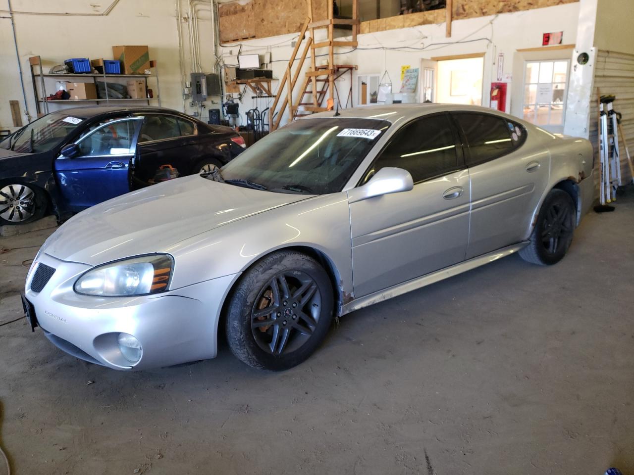 Pontiac Grand prix (2004)