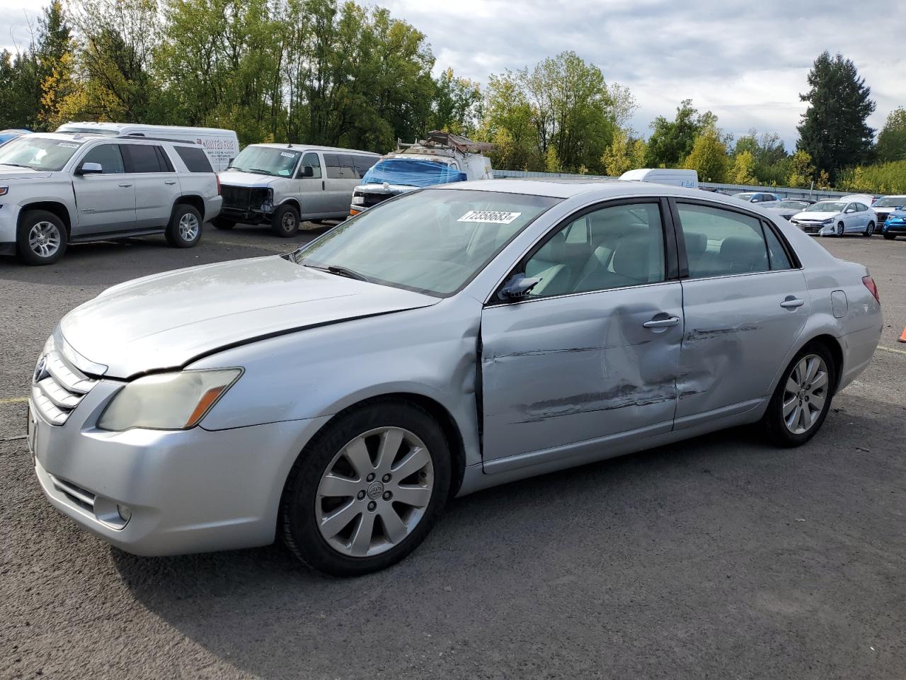 Toyota Avalon xl (2006)