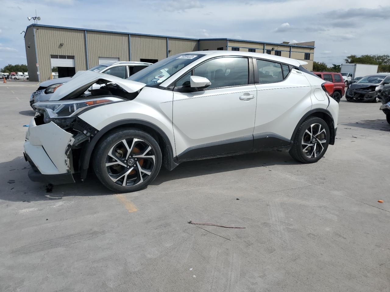 Toyota C-hr xle (2018)
