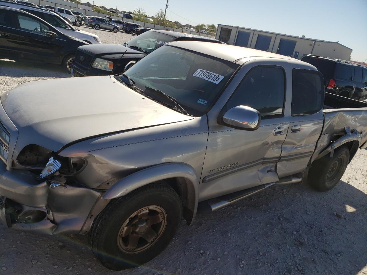 Toyota Tundra acc (2004)