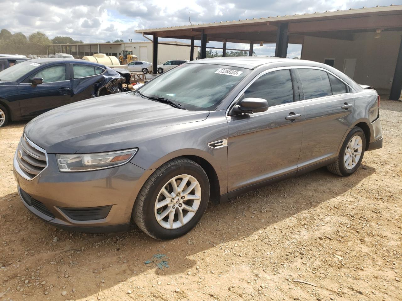 Ford Taurus se (2013)
