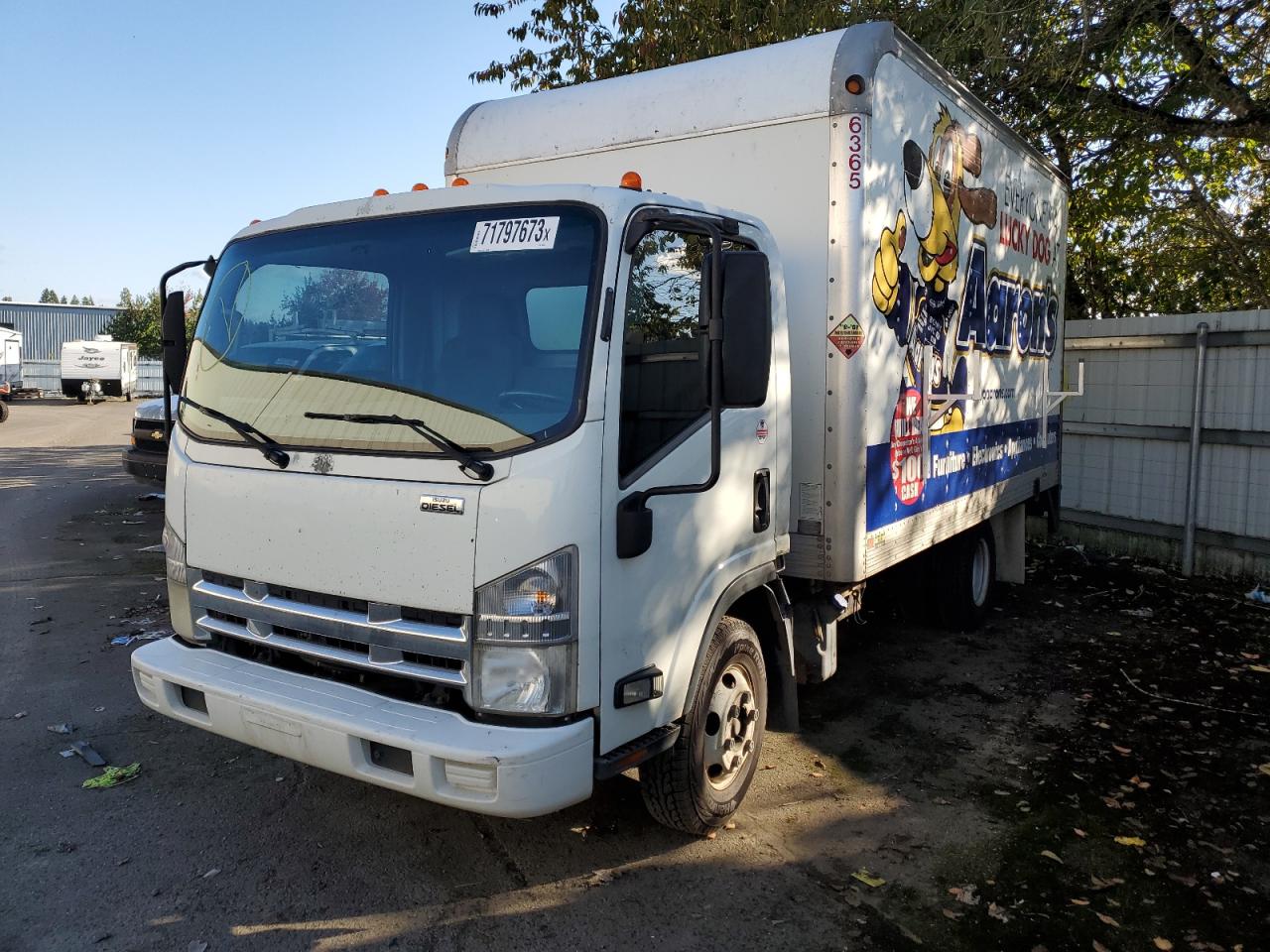Isuzu Npr (2011)