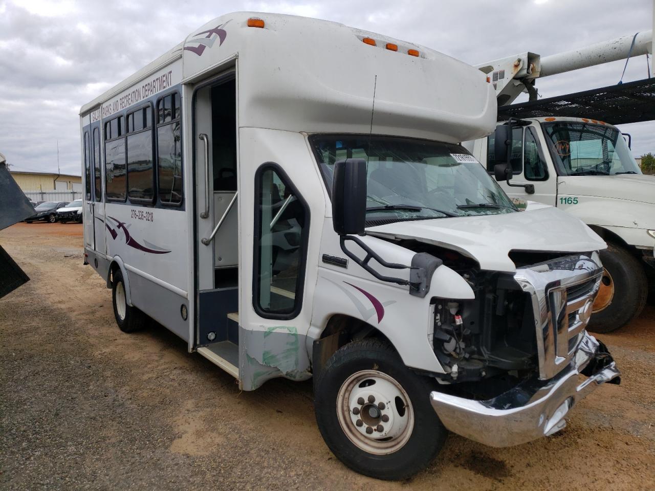 Ford Econoline (2012)