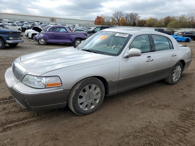 Lincoln Towncar (2004)