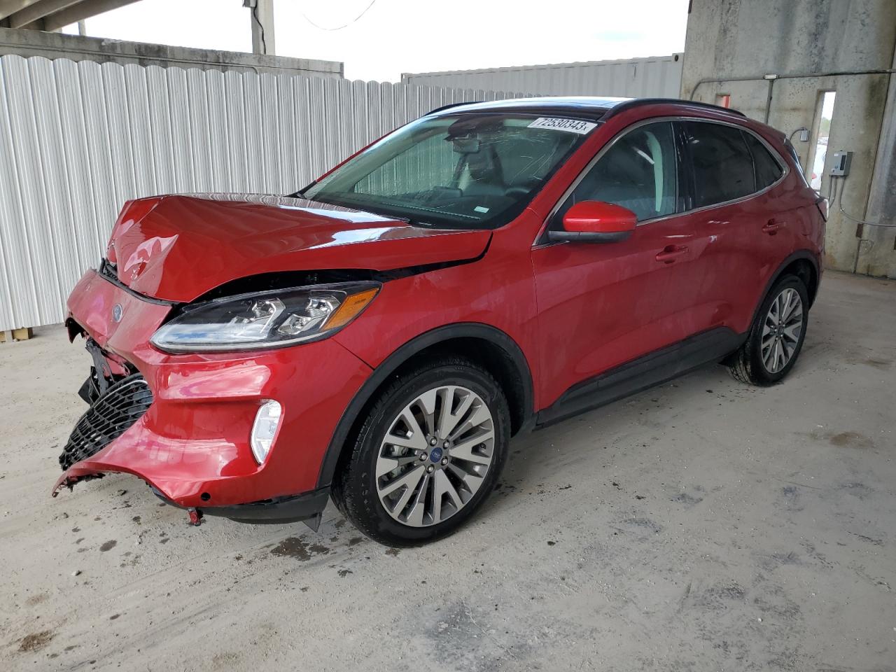 Ford Escape tit (2022)