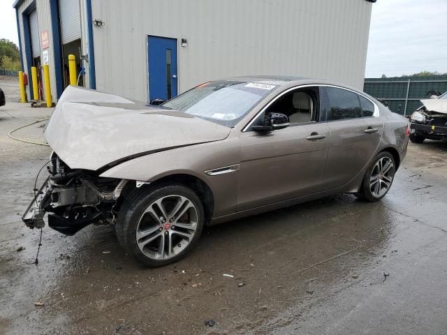 Jaguar Xe (2017)