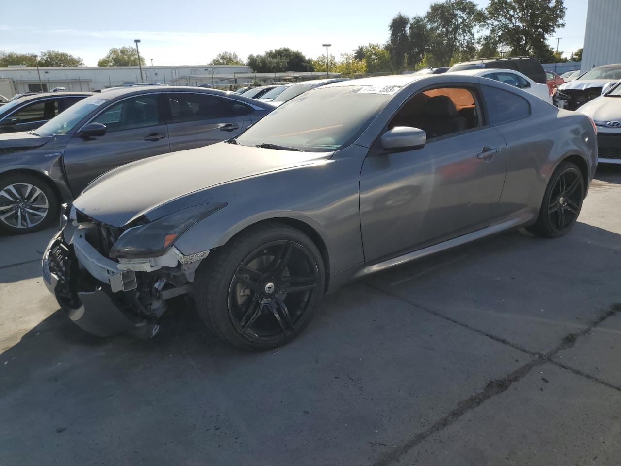 Infiniti G37 base (2012)