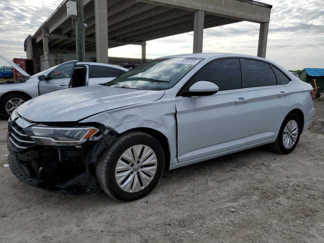 Volkswagen Jetta s (2019)