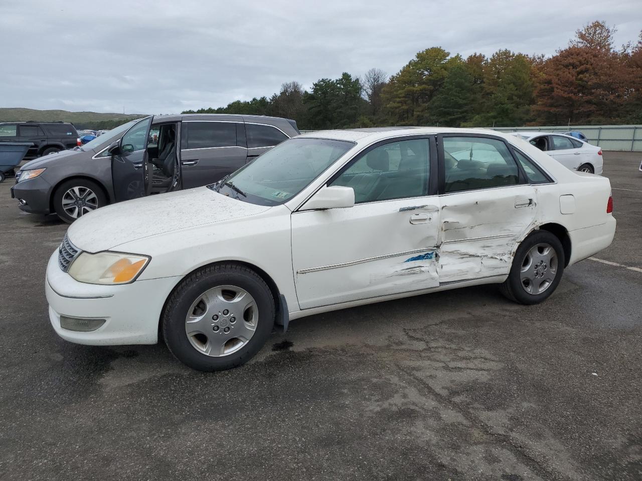 Toyota Avalon xl (2003)