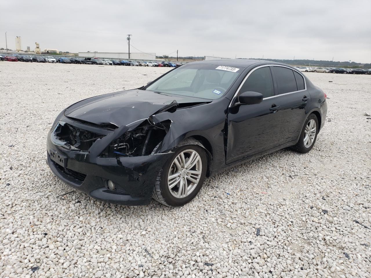 Infiniti G (2013)