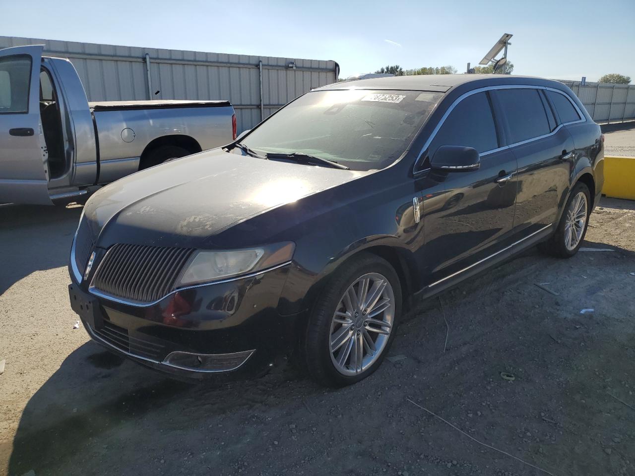 Lincoln Mkt (2013)
