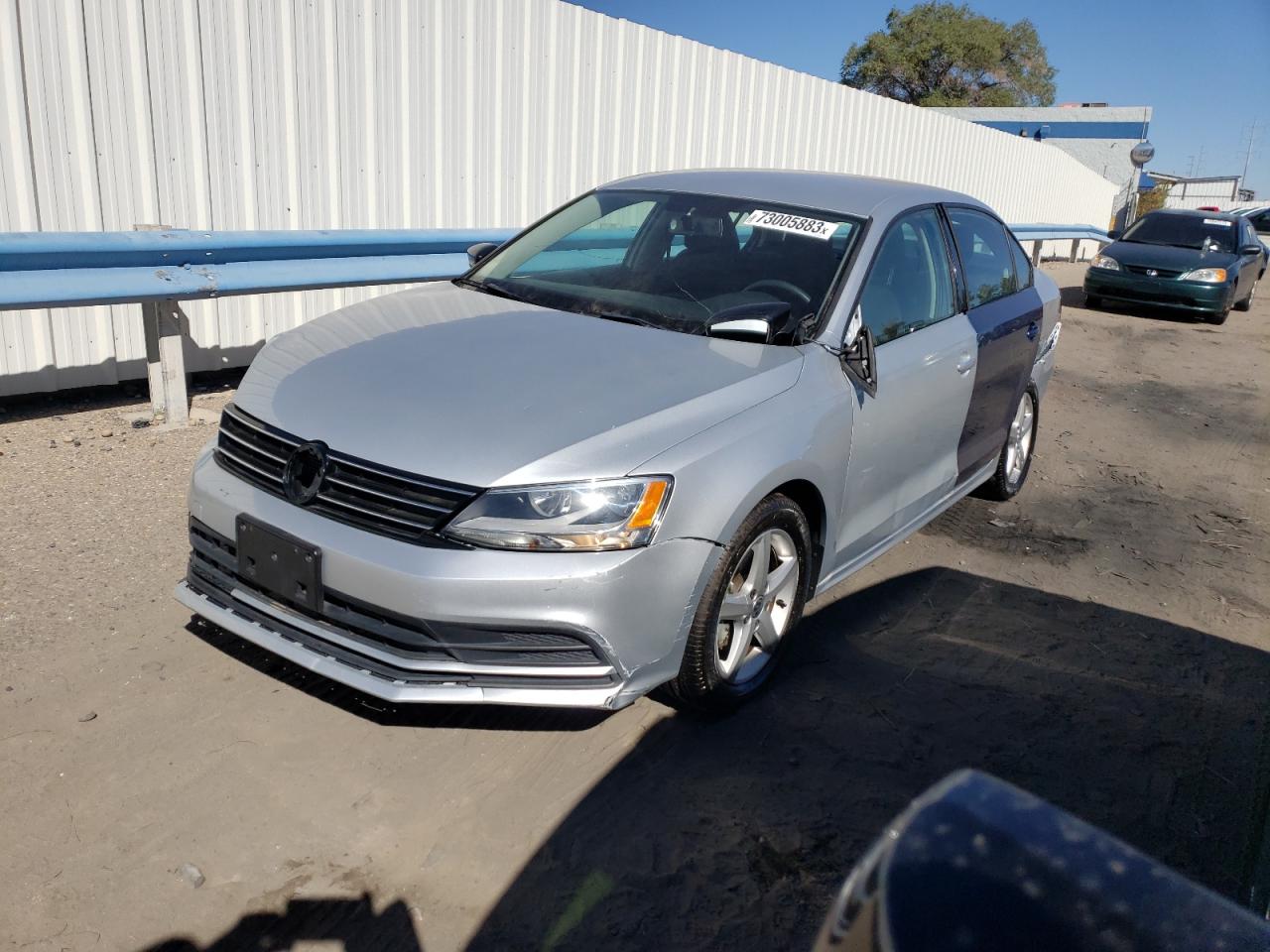 Volkswagen Jetta s (2016)