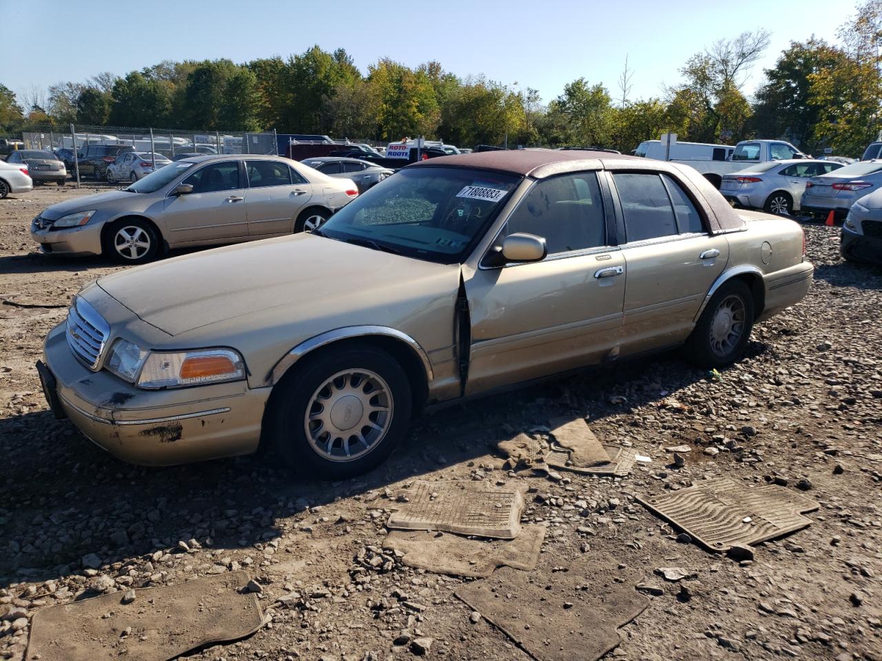 Ford Crown vict (2000)