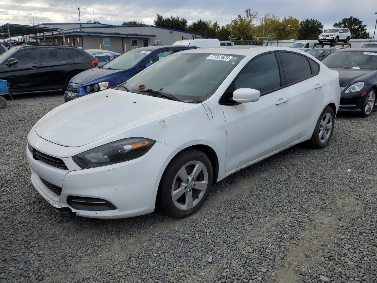 Dodge Dart sxt (2015)