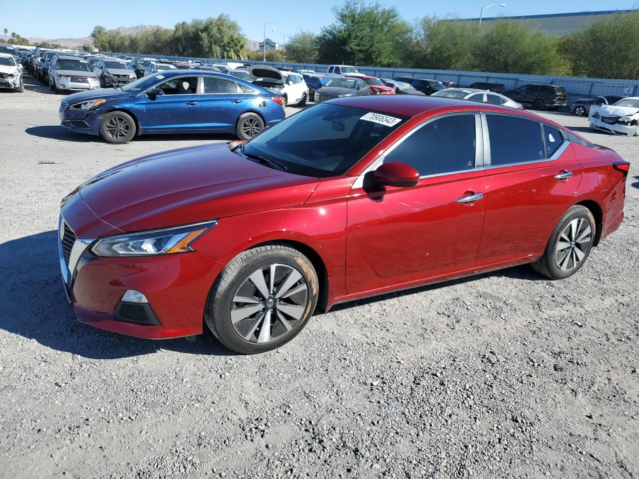 Nissan Altima sv (2022)