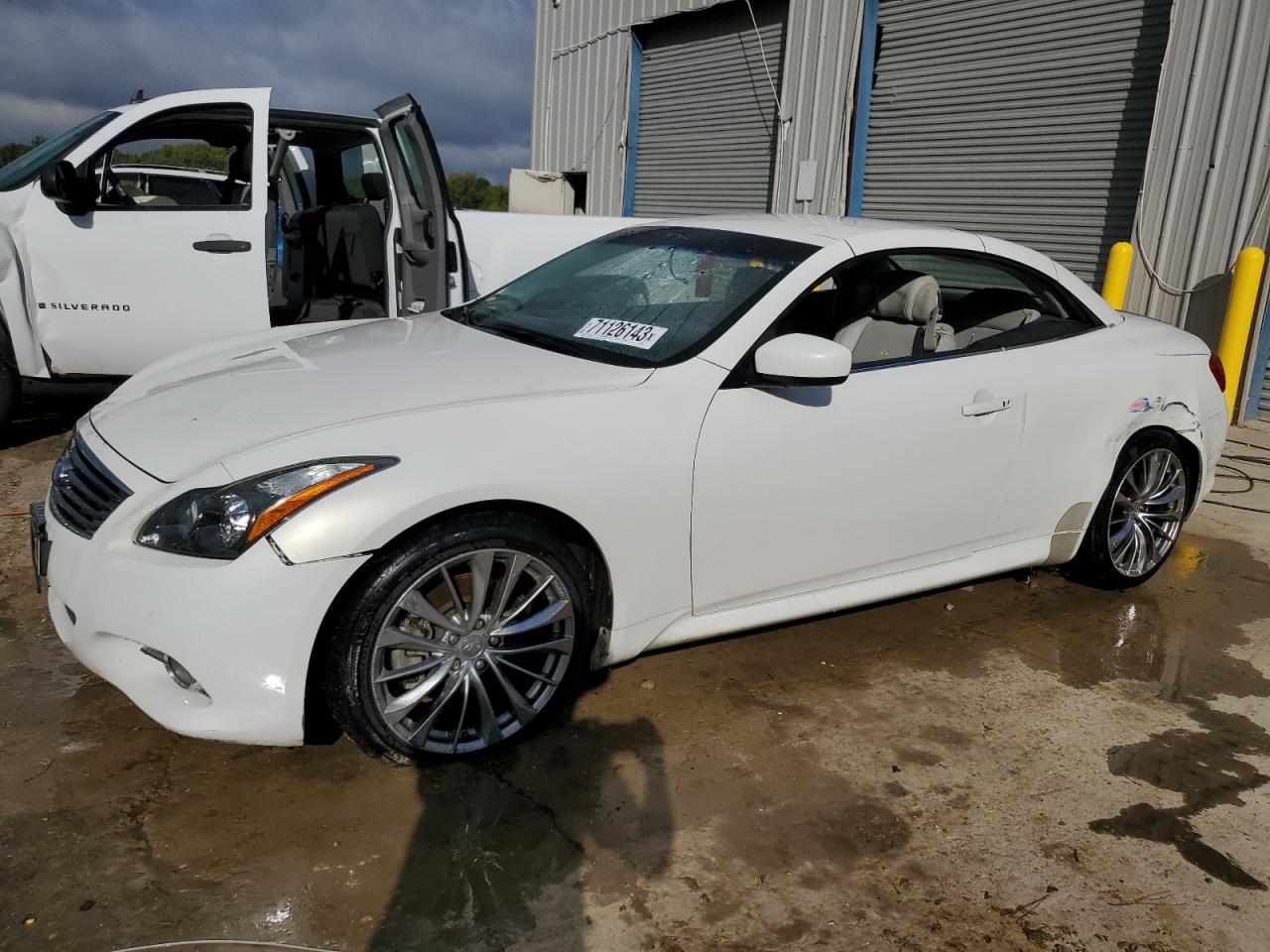 Infiniti G37 base (2012)