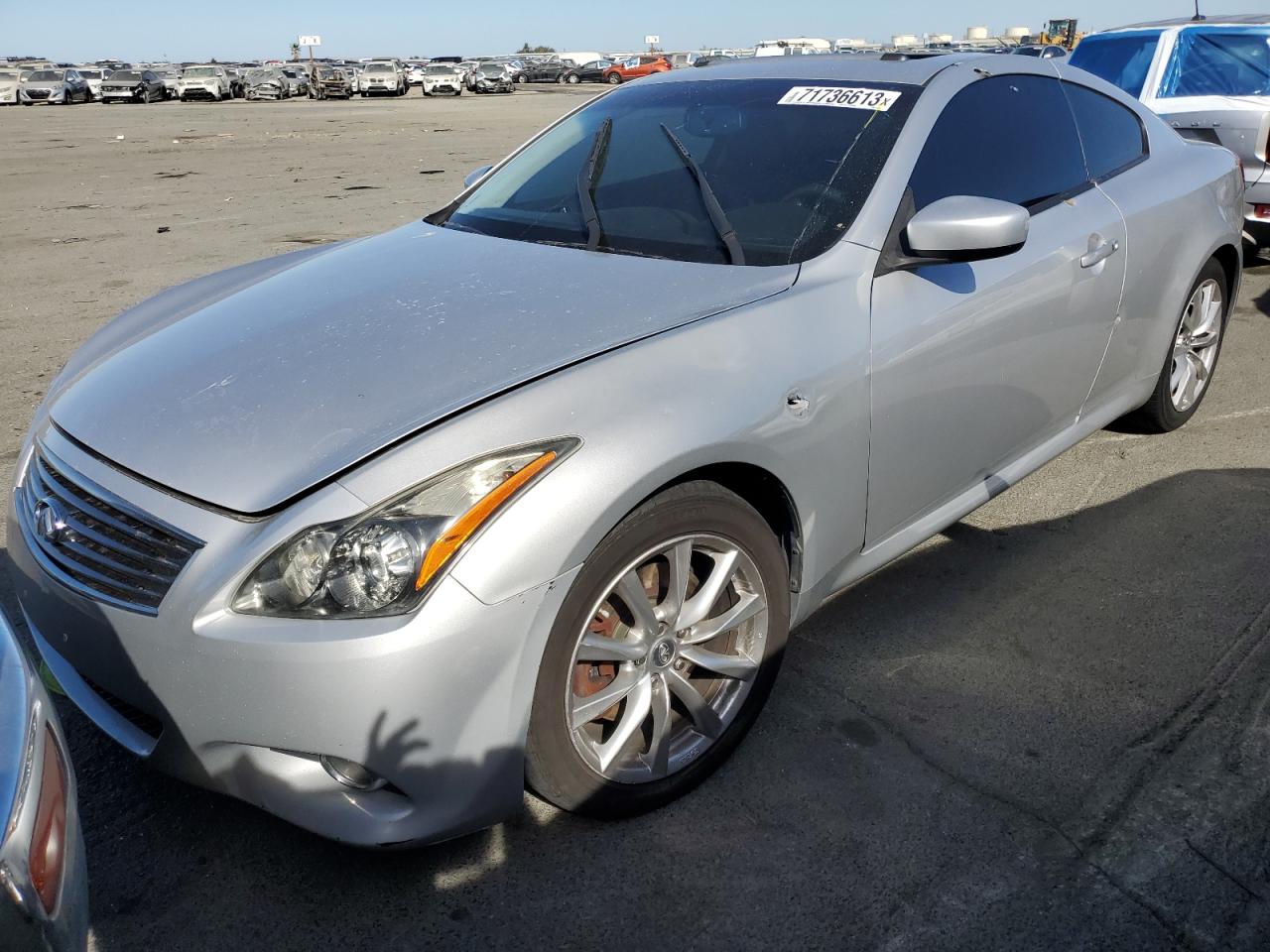 Infiniti G37 base (2011)