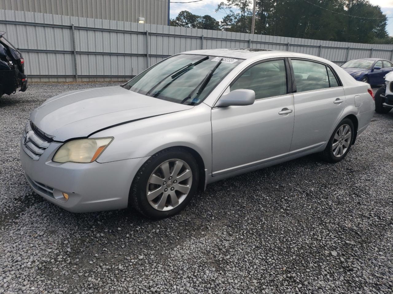 Toyota Avalon xl (2006)