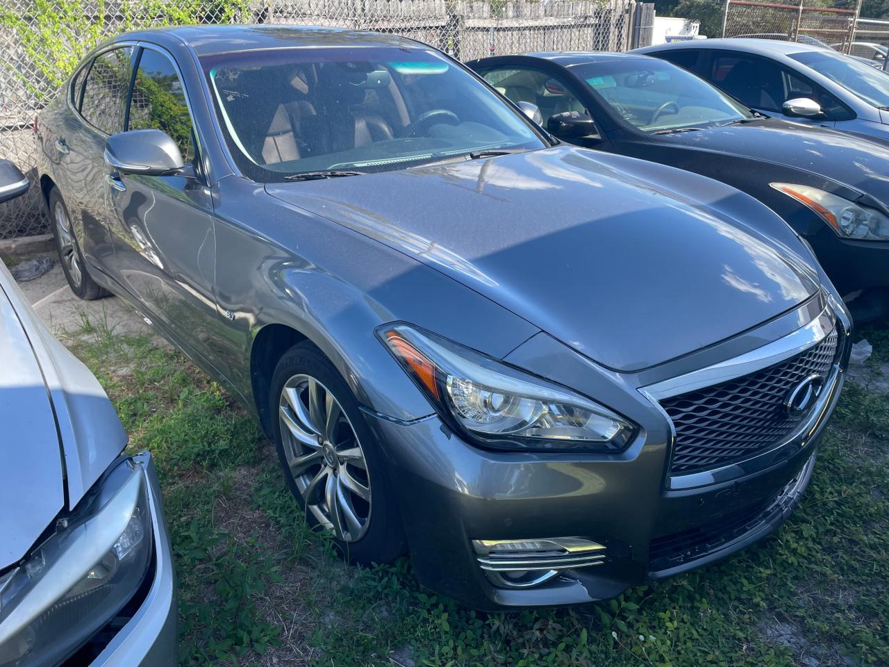 Infiniti Q70 (2017)