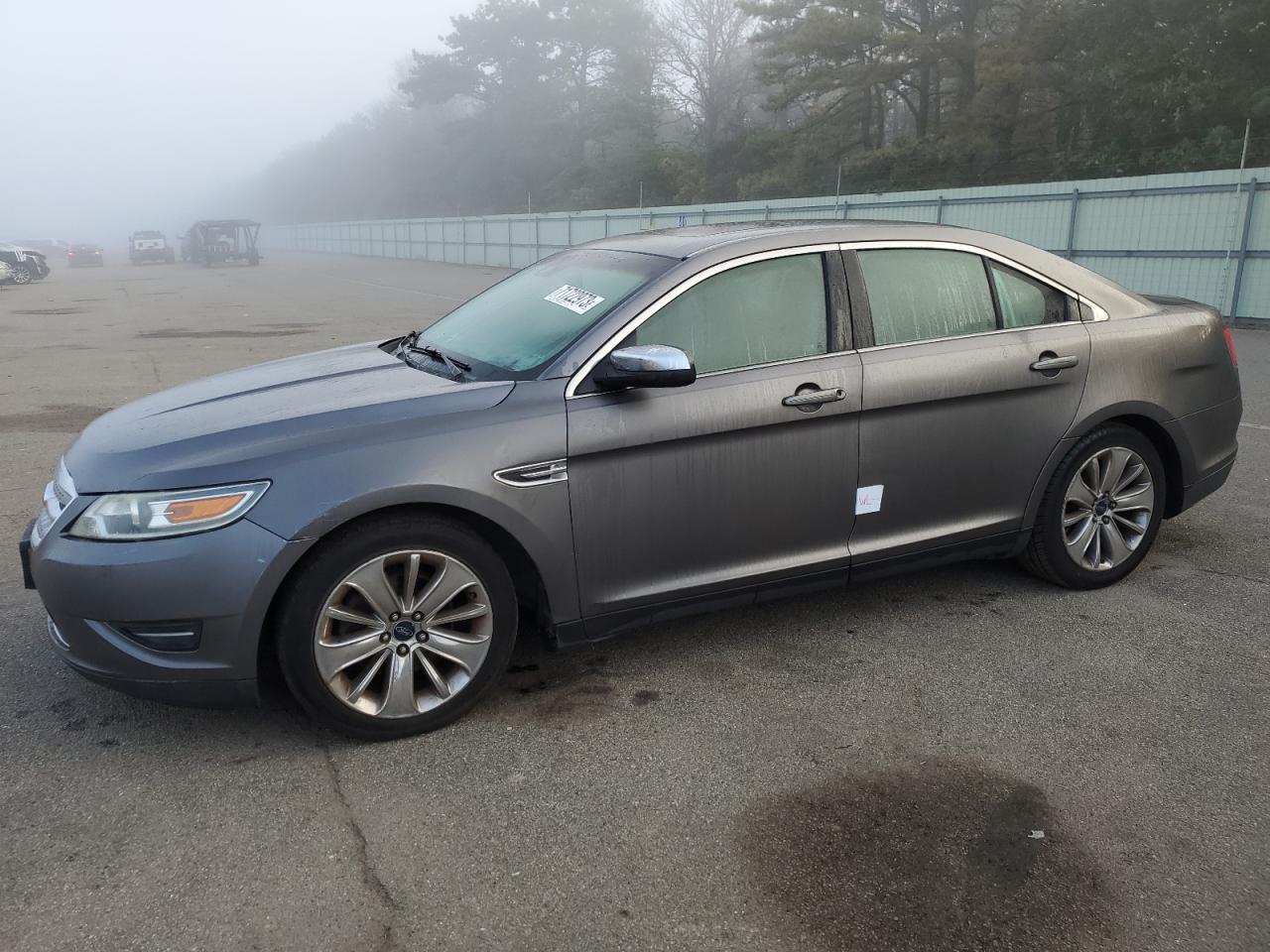 Ford Taurus lim (2012)